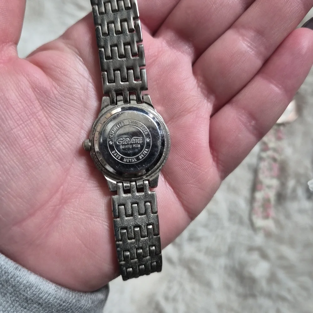 Watch Bundle Lot Vintage Modern Silver Tone Floral Silicone Band Large Mixed Lot